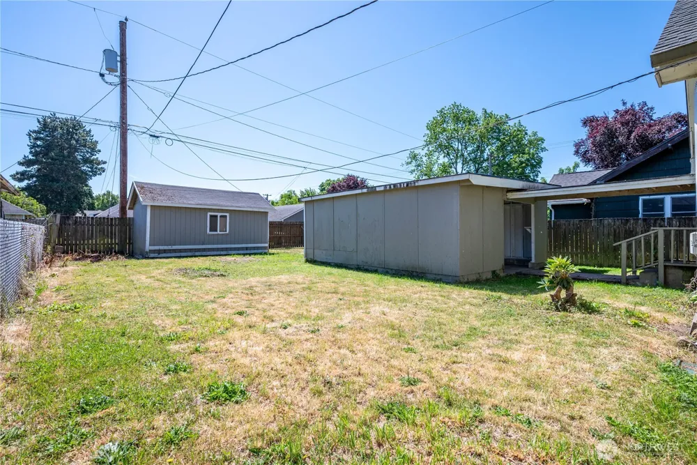 608 16th Avenue Longview, WA 98632