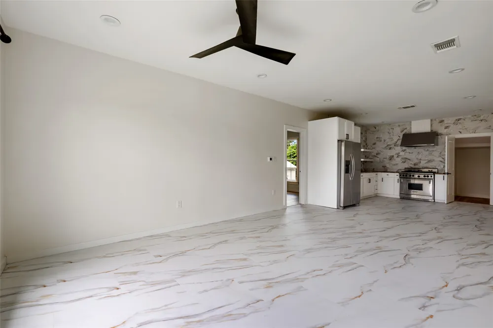 100 W Caskey Street Florence, TX 76527