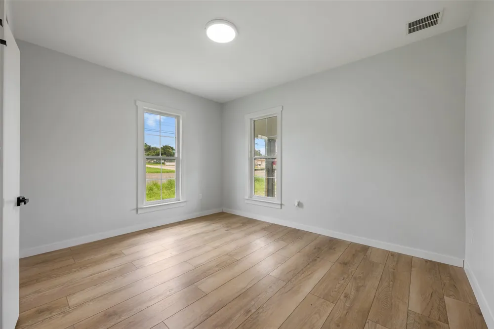 100 W Caskey Street Florence, TX 76527