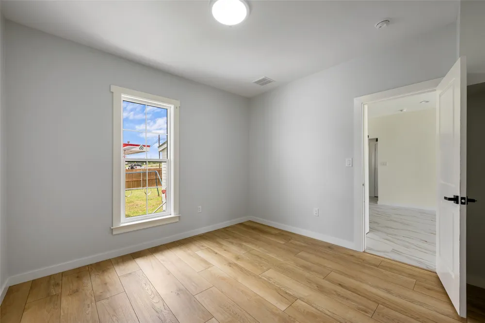 100 W Caskey Street Florence, TX 76527