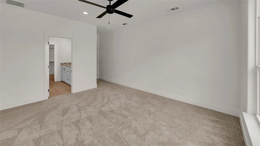806 S Avenue Q Clifton, TX 76634