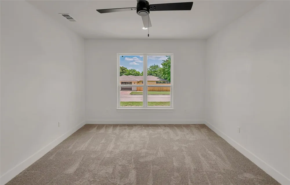 806 S Avenue Q Clifton, TX 76634