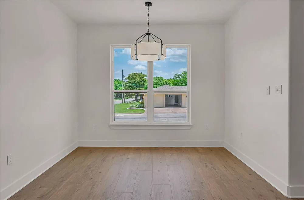 806 S Avenue Q Clifton, TX 76634