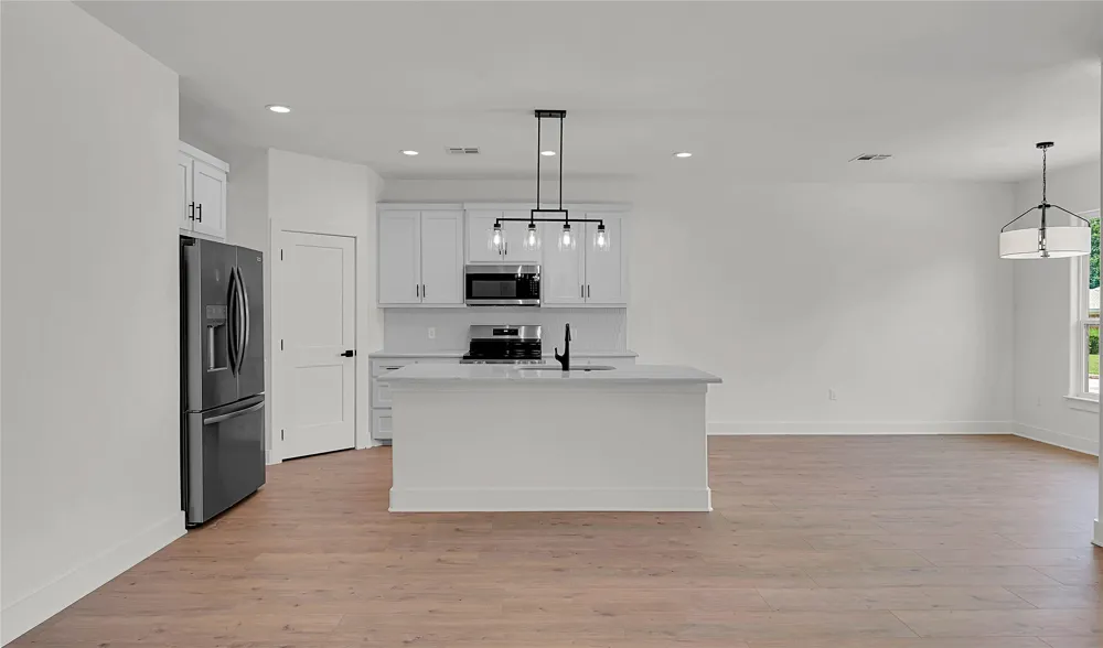 806 S Avenue Q Clifton, TX 76634