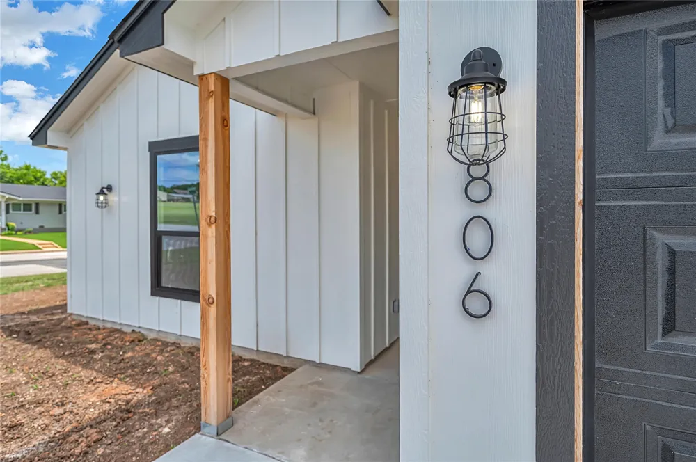 806 S Avenue Q Clifton, TX 76634