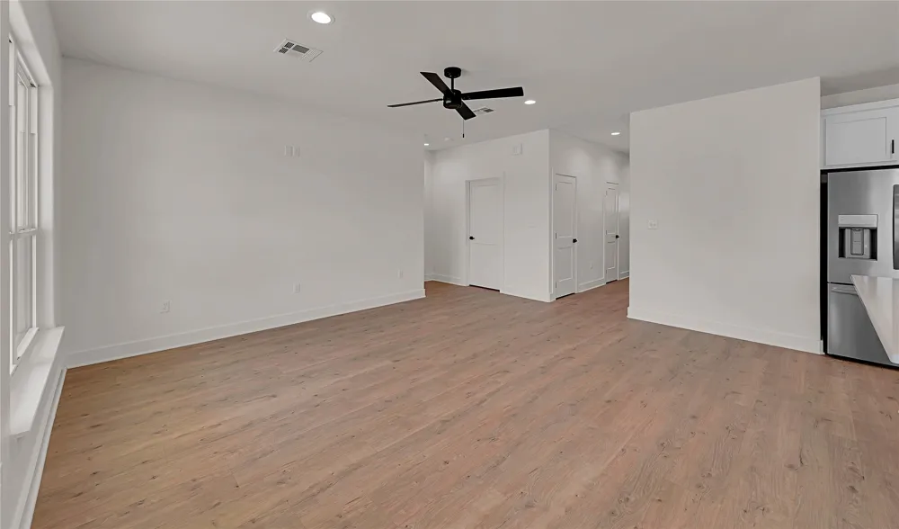806 S Avenue Q Clifton, TX 76634