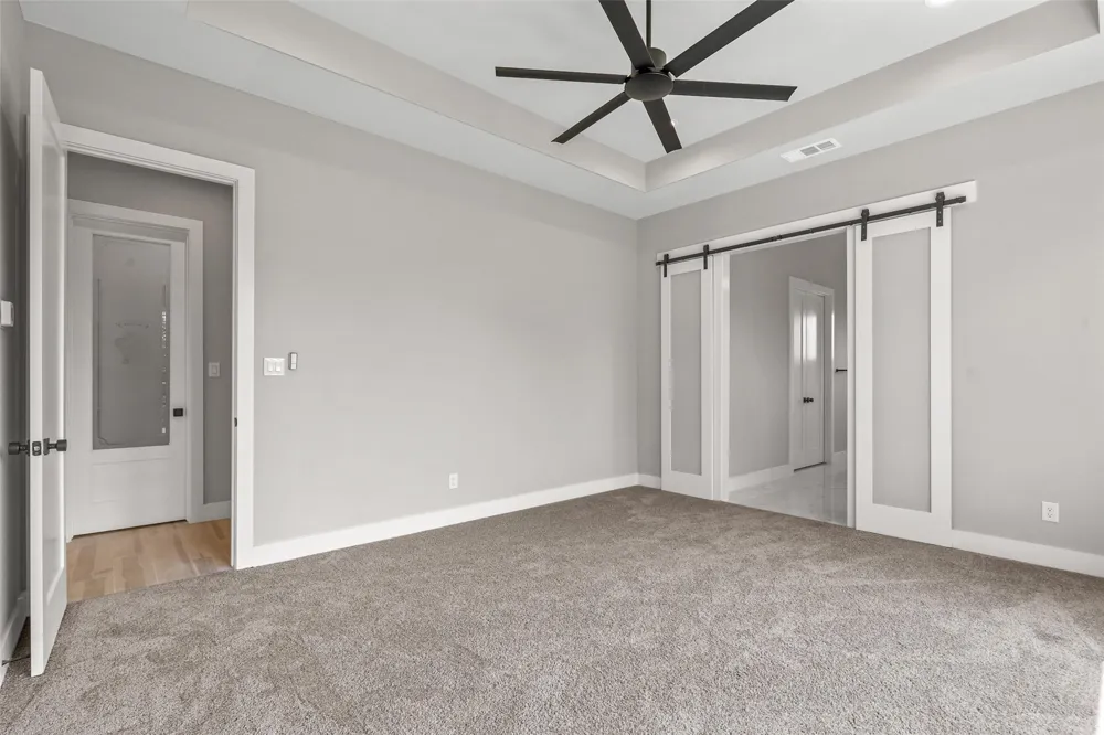 1064 Glenoaks Drive Weatherford, TX 76088