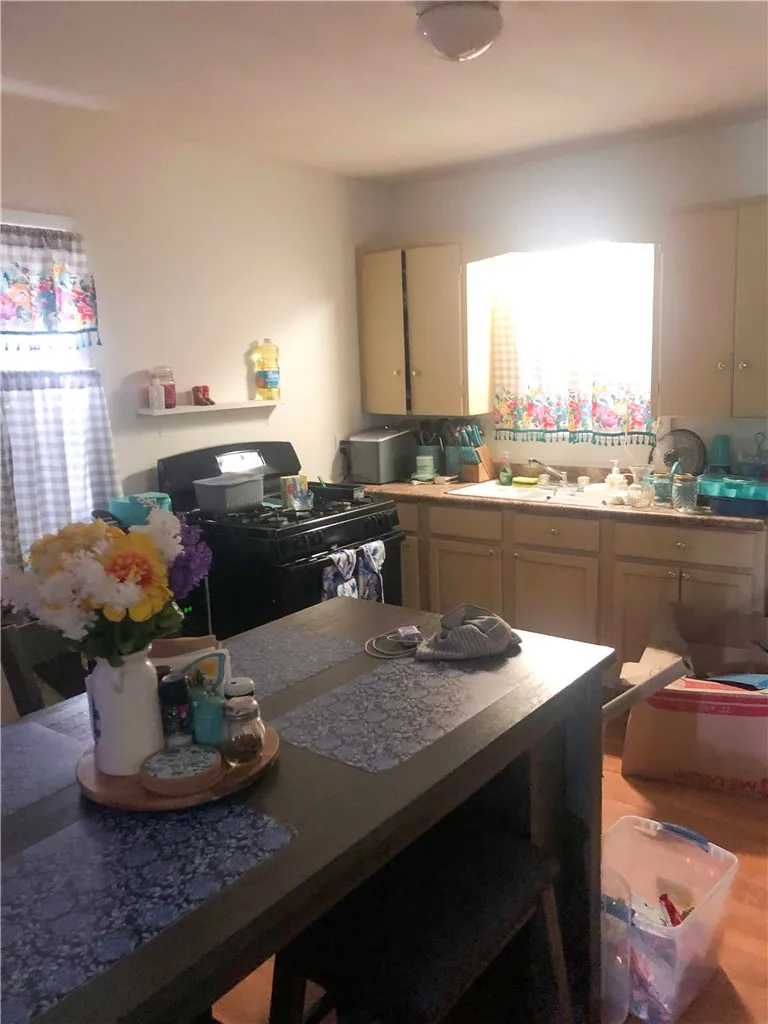 1008 E Kennedy Street Beeville, TX 78102