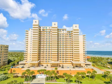 257 MINORCA BEACH WAY #506