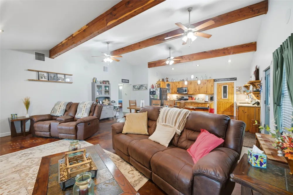 318 Grey Wolf Lane Bastrop, TX 78602