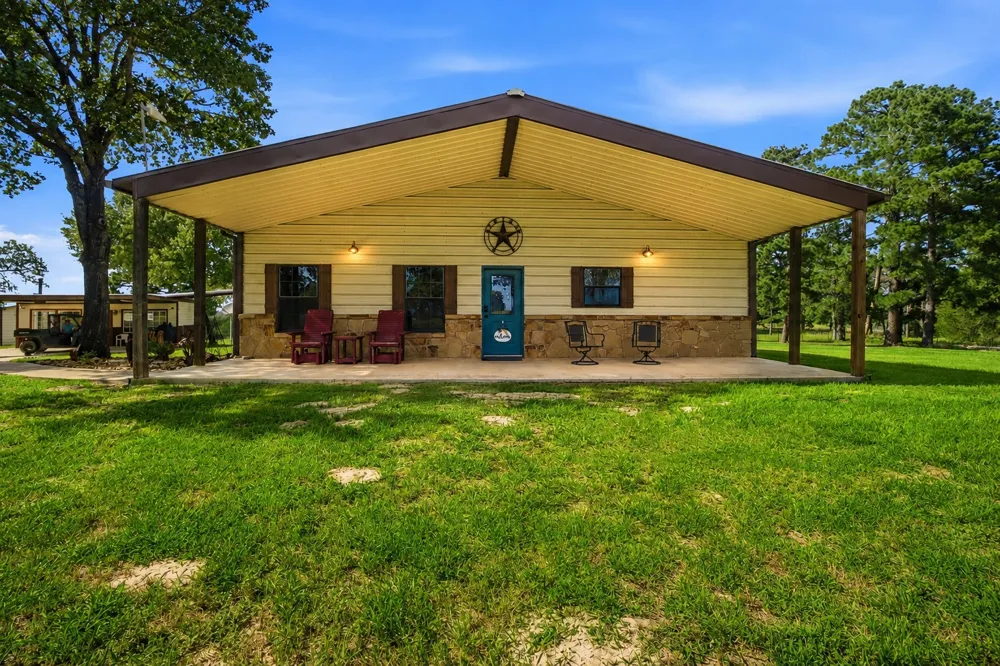 318 Grey Wolf Lane Bastrop, TX 78602
