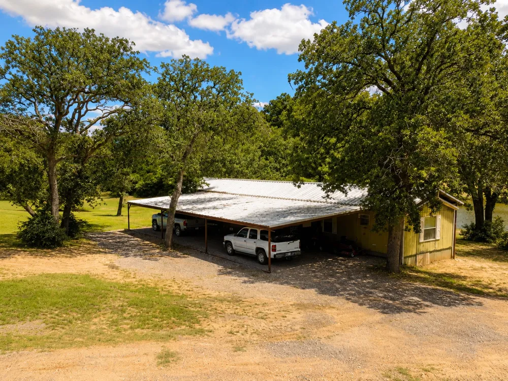 318 Grey Wolf Lane Bastrop, TX 78602