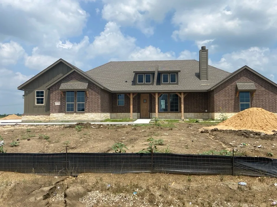 118 Sunny Side Road Valley View, TX 76272