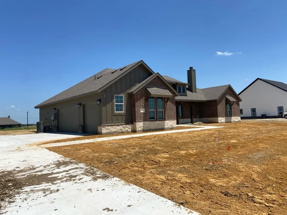 118 Sunny Side Road Valley View, TX 76272