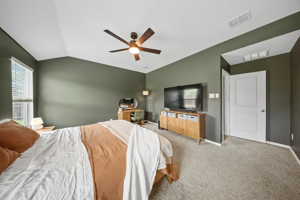 206 Nokota Drive Leonard, TX 75452