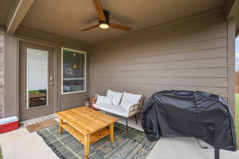 206 Nokota Drive Leonard, TX 75452