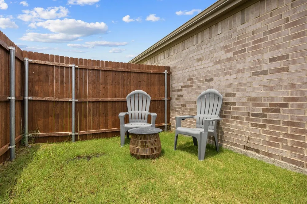 206 Nokota Drive Leonard, TX 75452