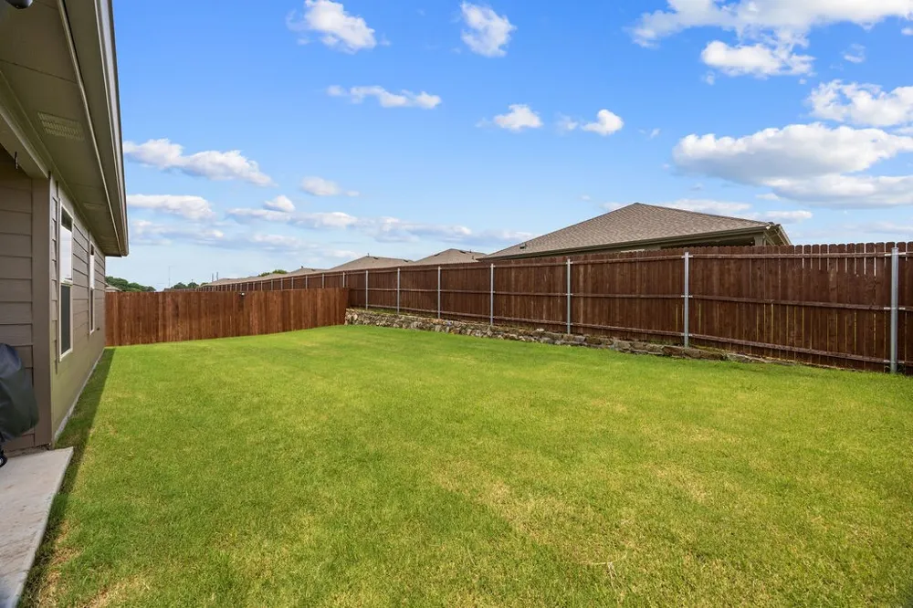 206 Nokota Drive Leonard, TX 75452