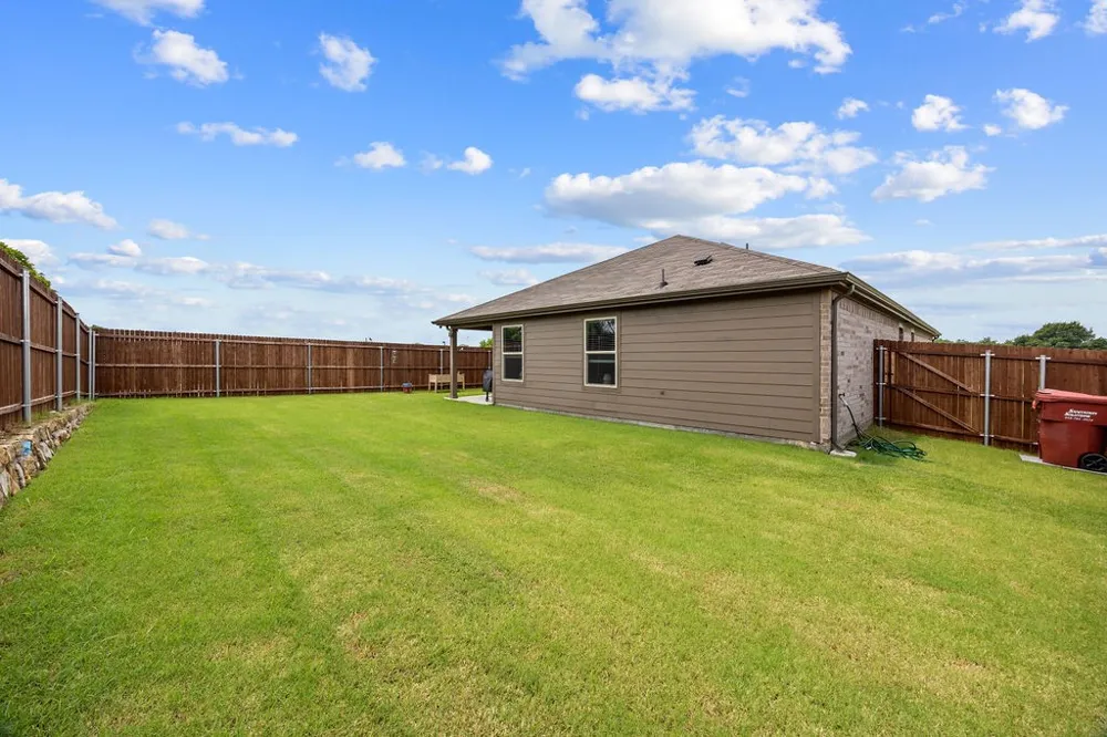 206 Nokota Drive Leonard, TX 75452