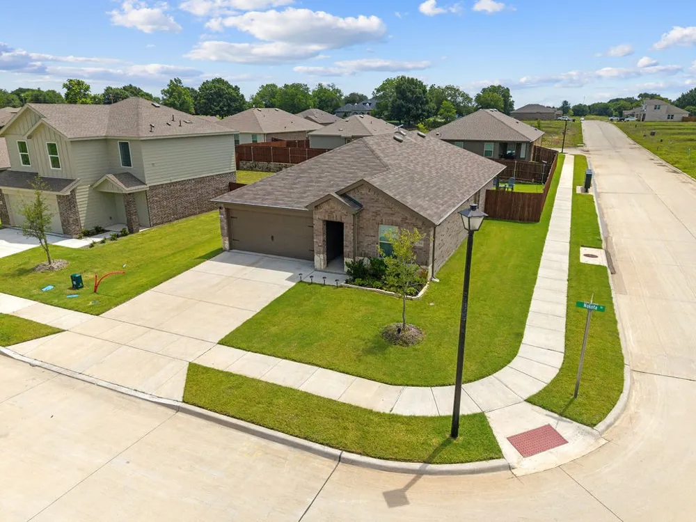 206 Nokota Drive Leonard, TX 75452