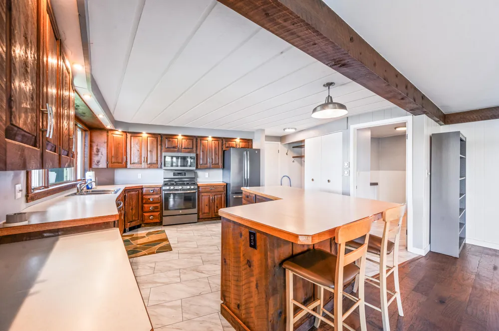 339 Mcnitt Road Manistee, MI 49660