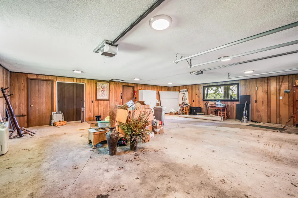 339 Mcnitt Road Manistee, MI 49660