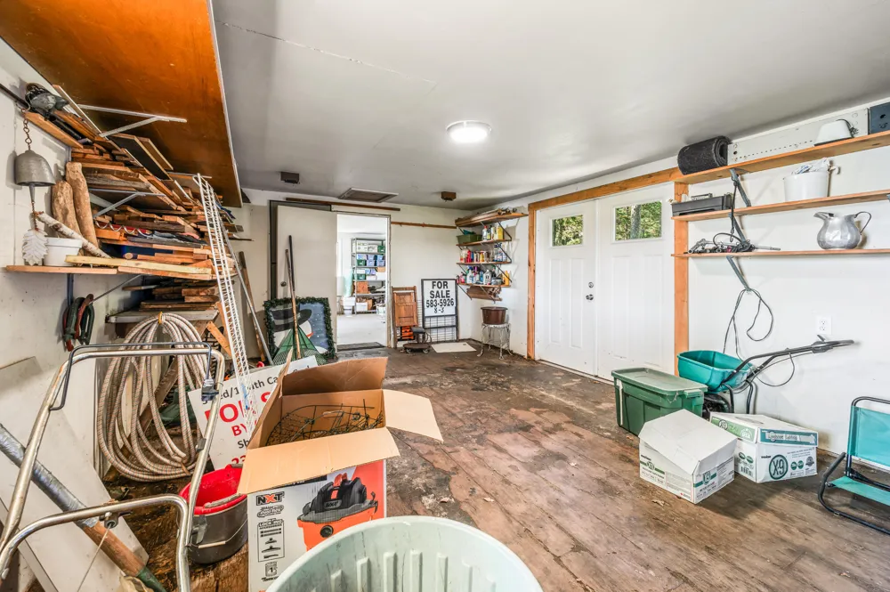 339 Mcnitt Road Manistee, MI 49660