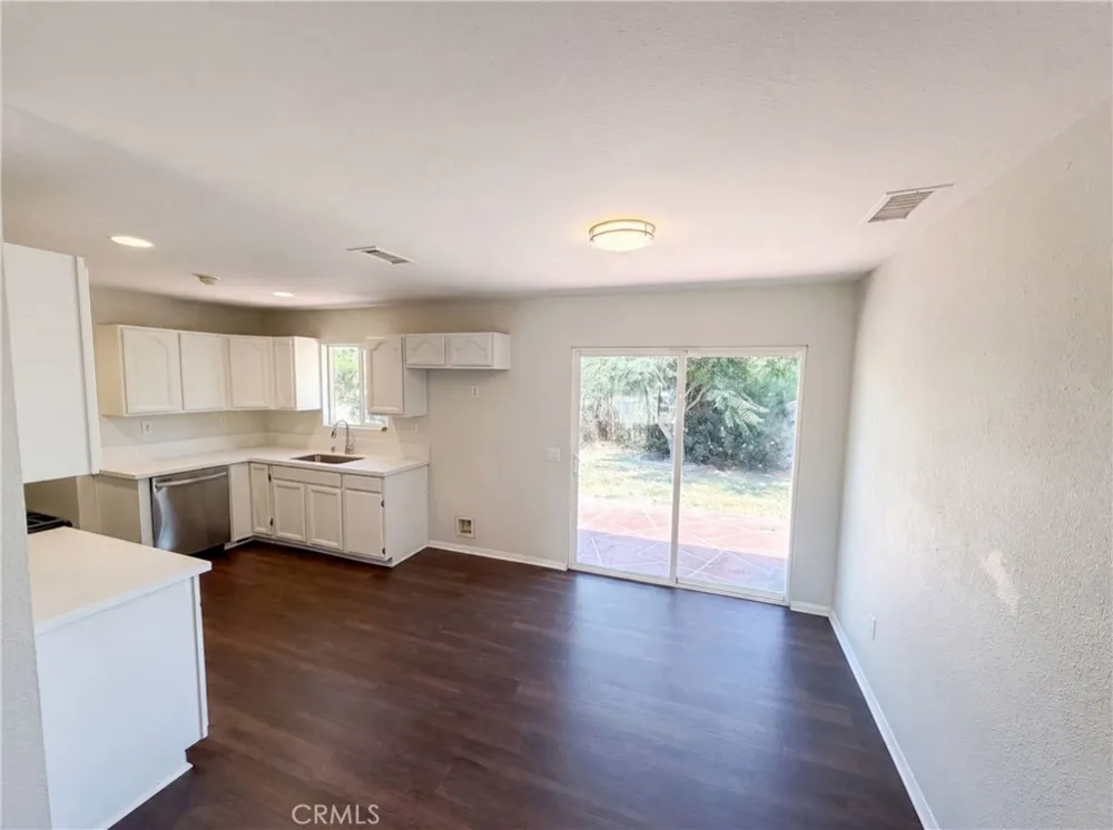 215 Laurel Hemet, CA 92544