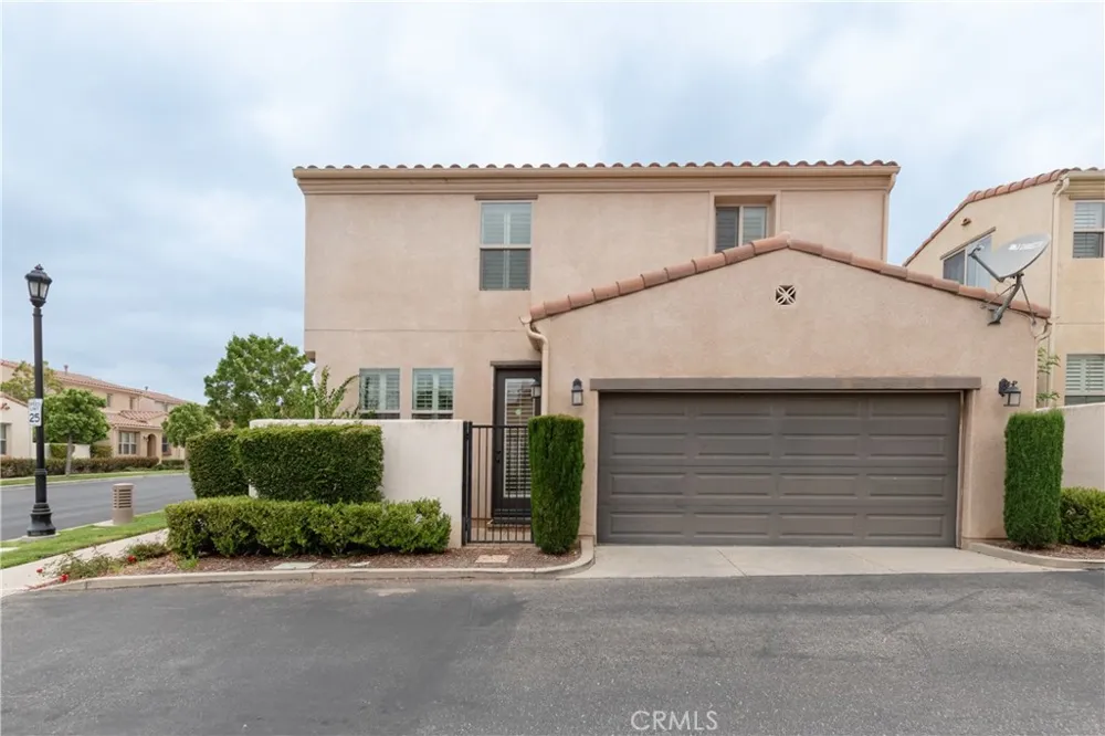 20323 Livorno Porter Ranch, CA 91326