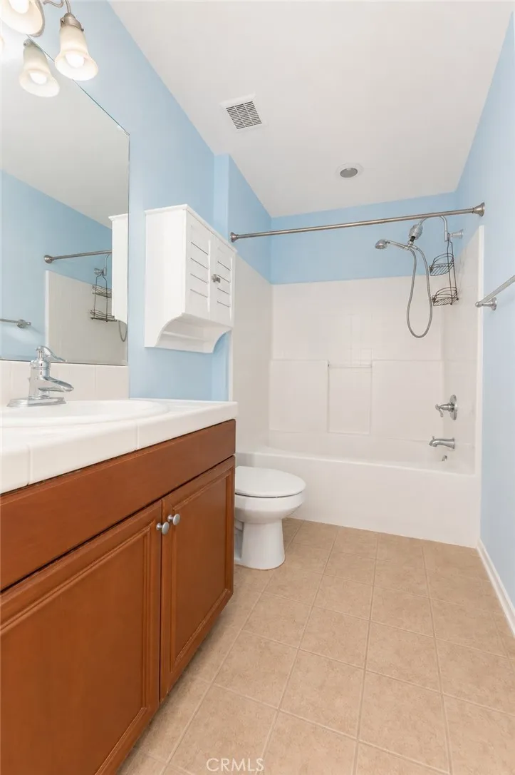 20323 Livorno Porter Ranch, CA 91326