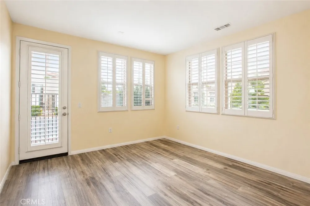20323 Livorno Porter Ranch, CA 91326