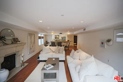 10390 La Grange Avenue #PH3