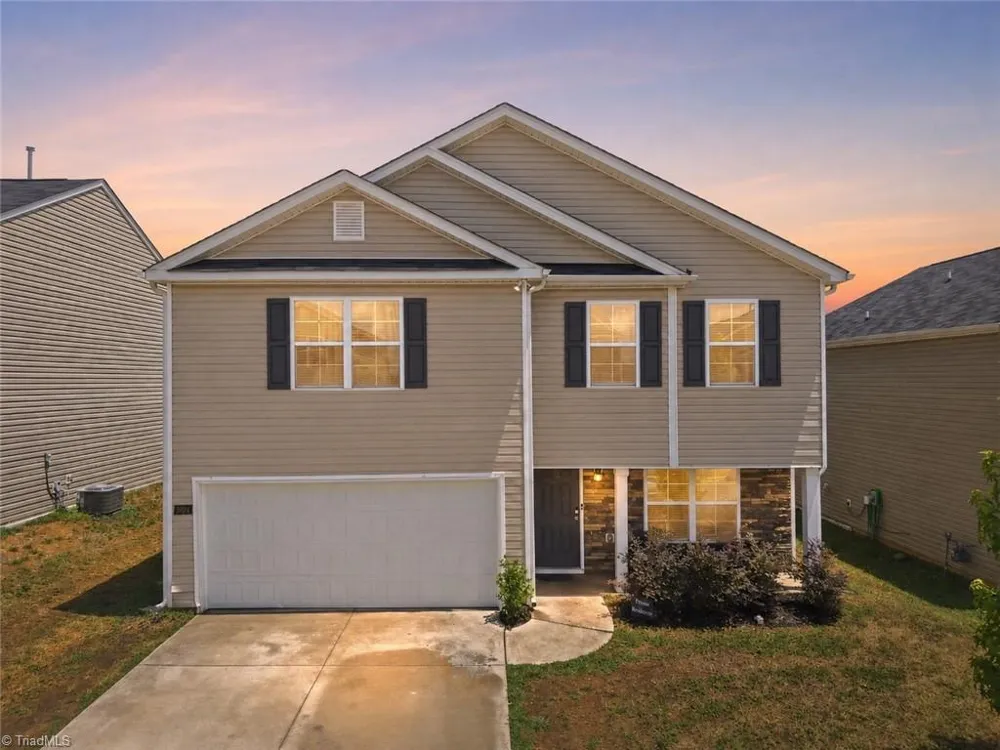6824 Keeneland Drive Whitsett, NC 27377