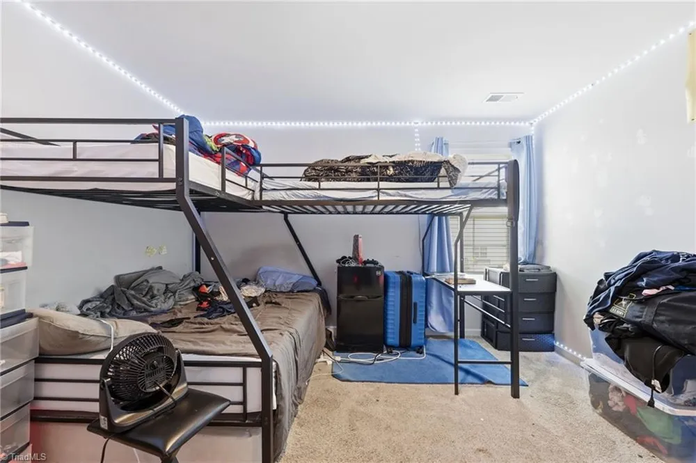 6824 Keeneland Drive Whitsett, NC 27377