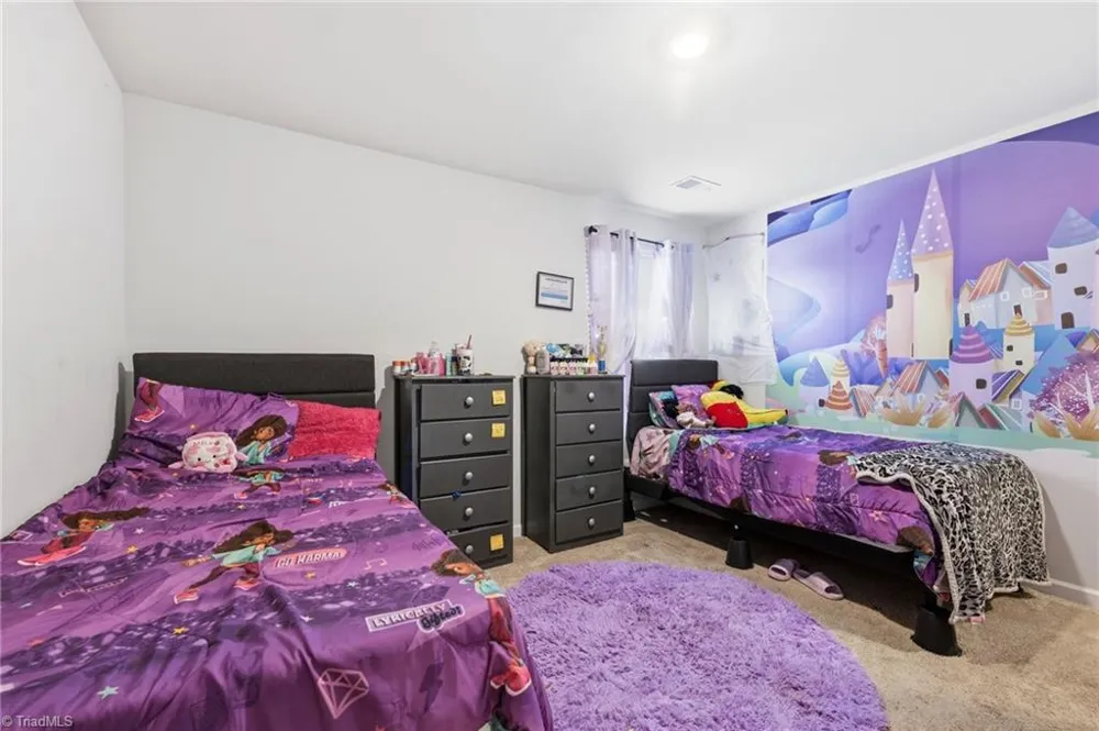 6824 Keeneland Drive Whitsett, NC 27377