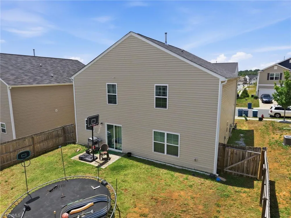 6824 Keeneland Drive Whitsett, NC 27377