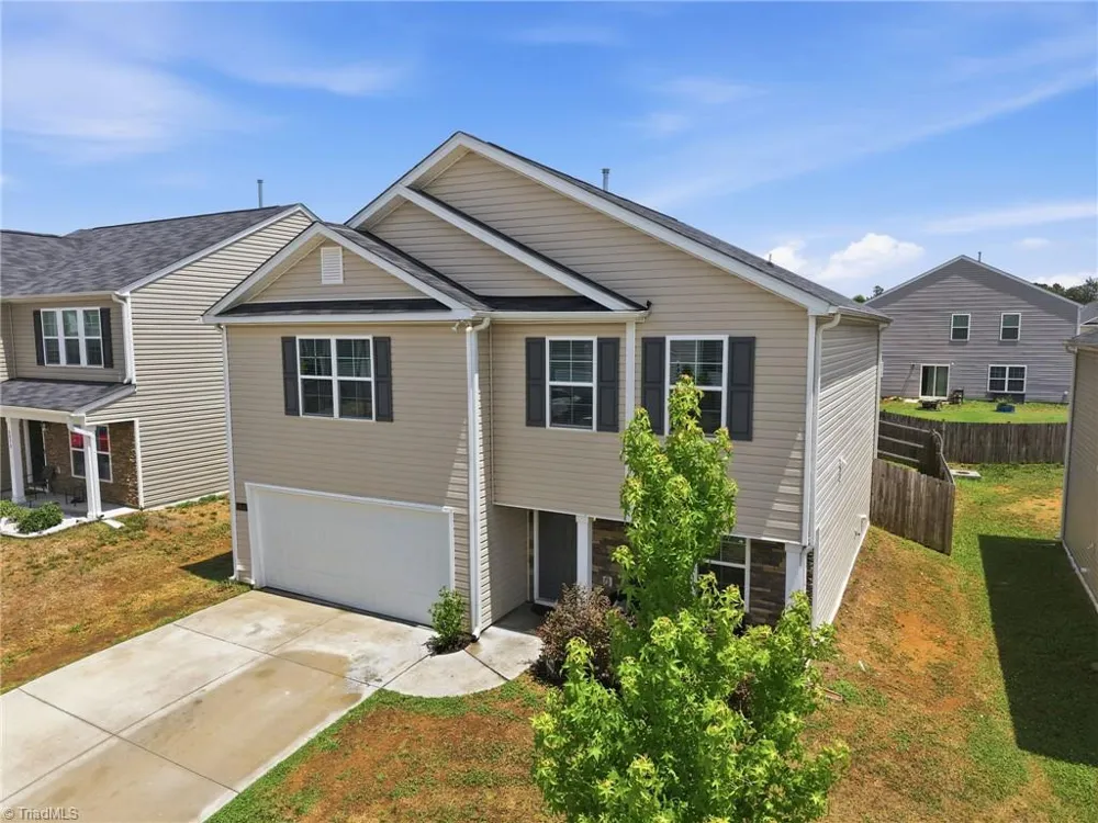 6824 Keeneland Drive Whitsett, NC 27377