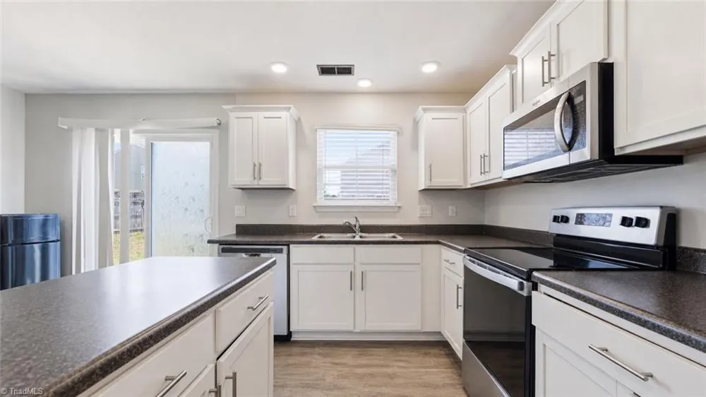 6824 Keeneland Drive Whitsett, NC 27377