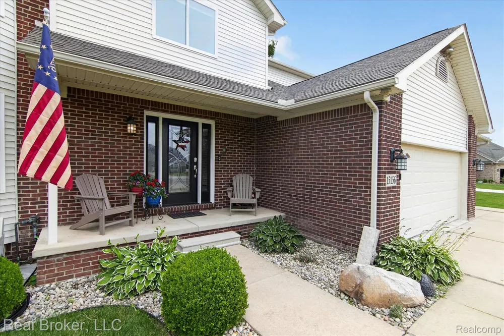 15156 Oak Valley Lane Monroe Charter Township, MI 48161