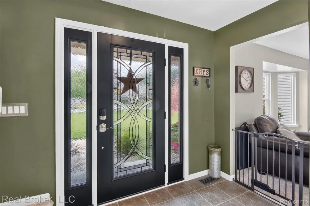 15156 Oak Valley Lane Monroe Charter Township, MI 48161