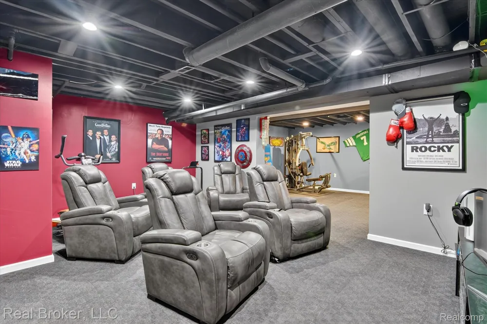 15156 Oak Valley Lane Monroe Charter Township, MI 48161