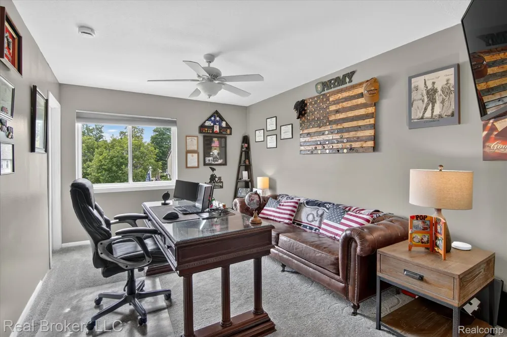15156 Oak Valley Lane Monroe Charter Township, MI 48161