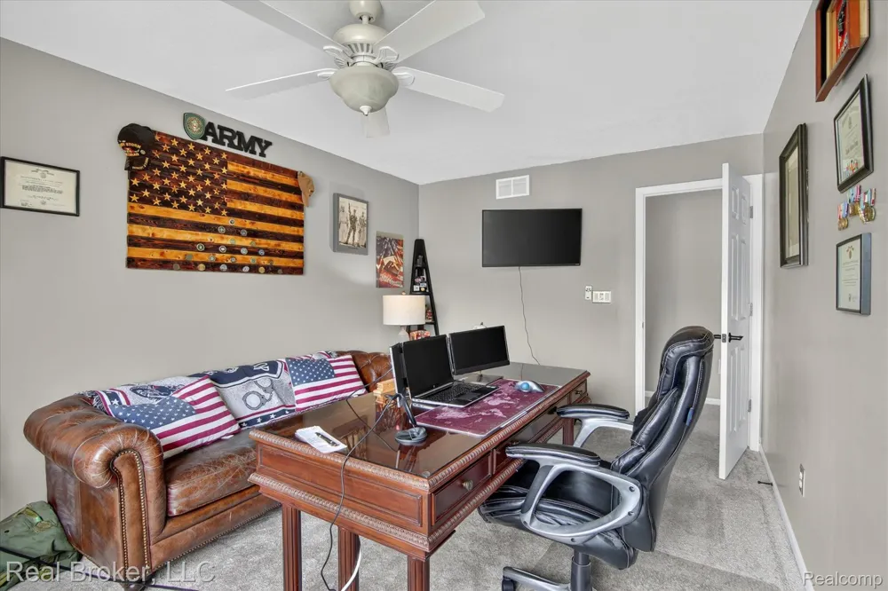 15156 Oak Valley Lane Monroe Charter Township, MI 48161