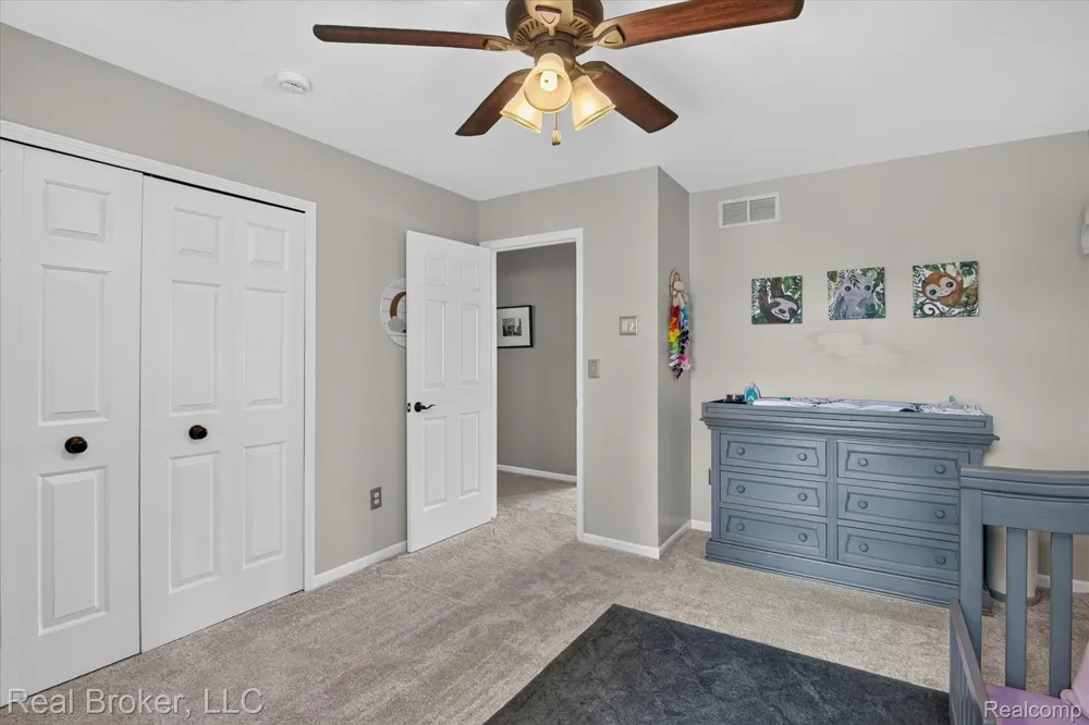 15156 Oak Valley Lane Monroe Charter Township, MI 48161