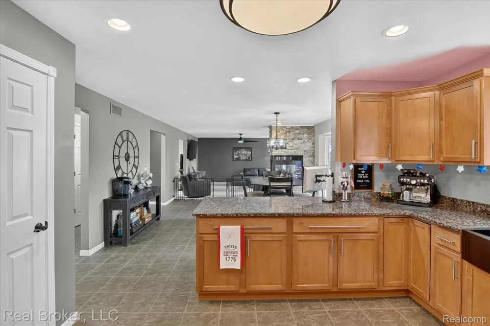 15156 Oak Valley Lane Monroe Charter Township, MI 48161