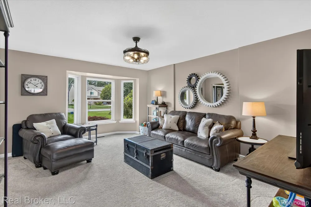 15156 Oak Valley Lane Monroe Charter Township, MI 48161