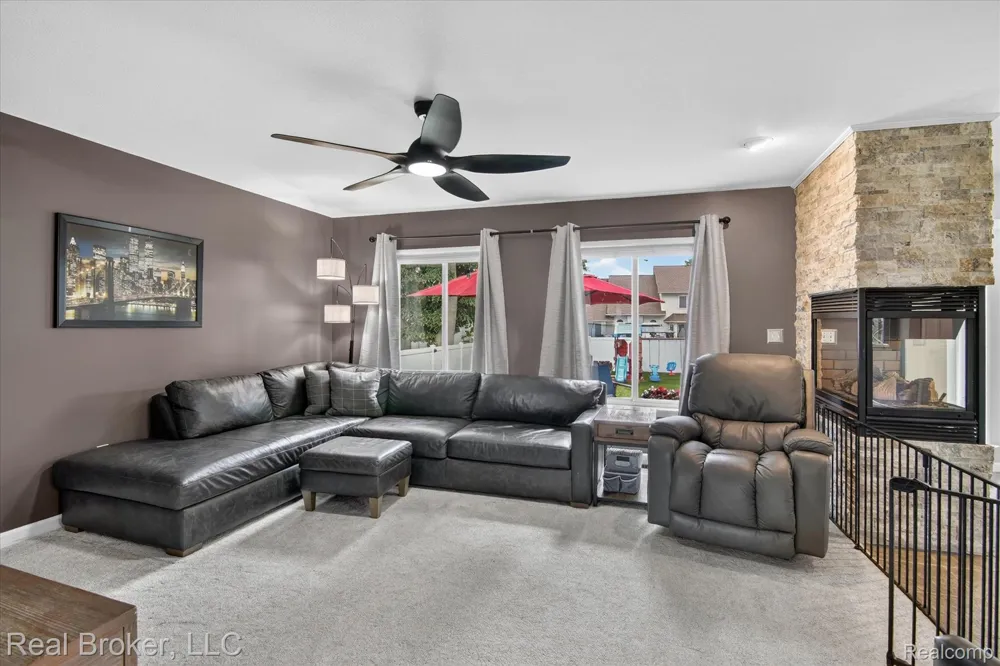 15156 Oak Valley Lane Monroe Charter Township, MI 48161