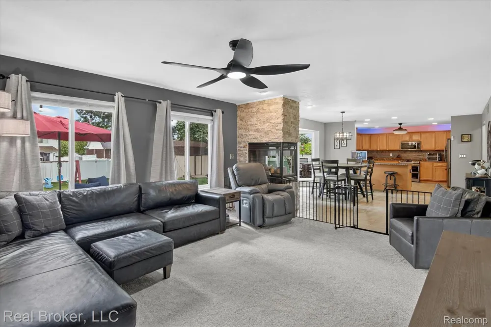 15156 Oak Valley Lane Monroe Charter Township, MI 48161