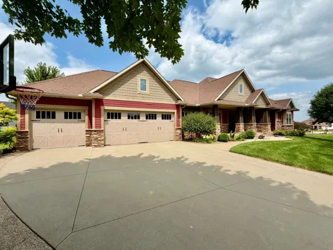 1133 Maplebeck Enclave NE
