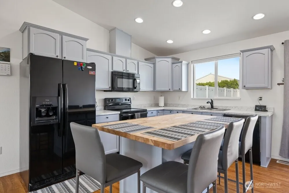 225 Atterberry Drive SW Mattawa, WA 99349
